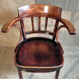 Curved wooden office chair from the 1930s attributed to Thonet.