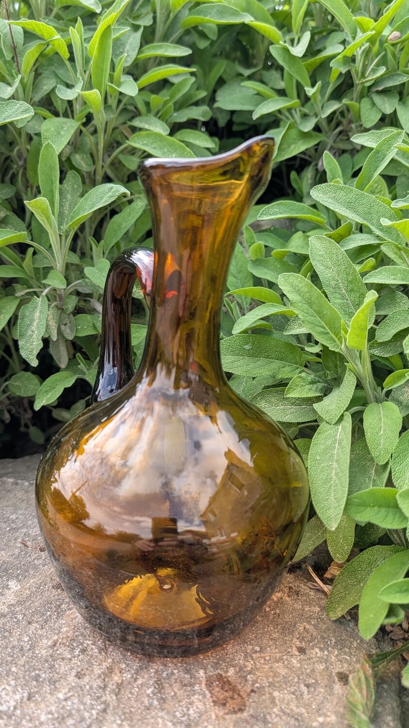Amber blown glass carafe (1960)