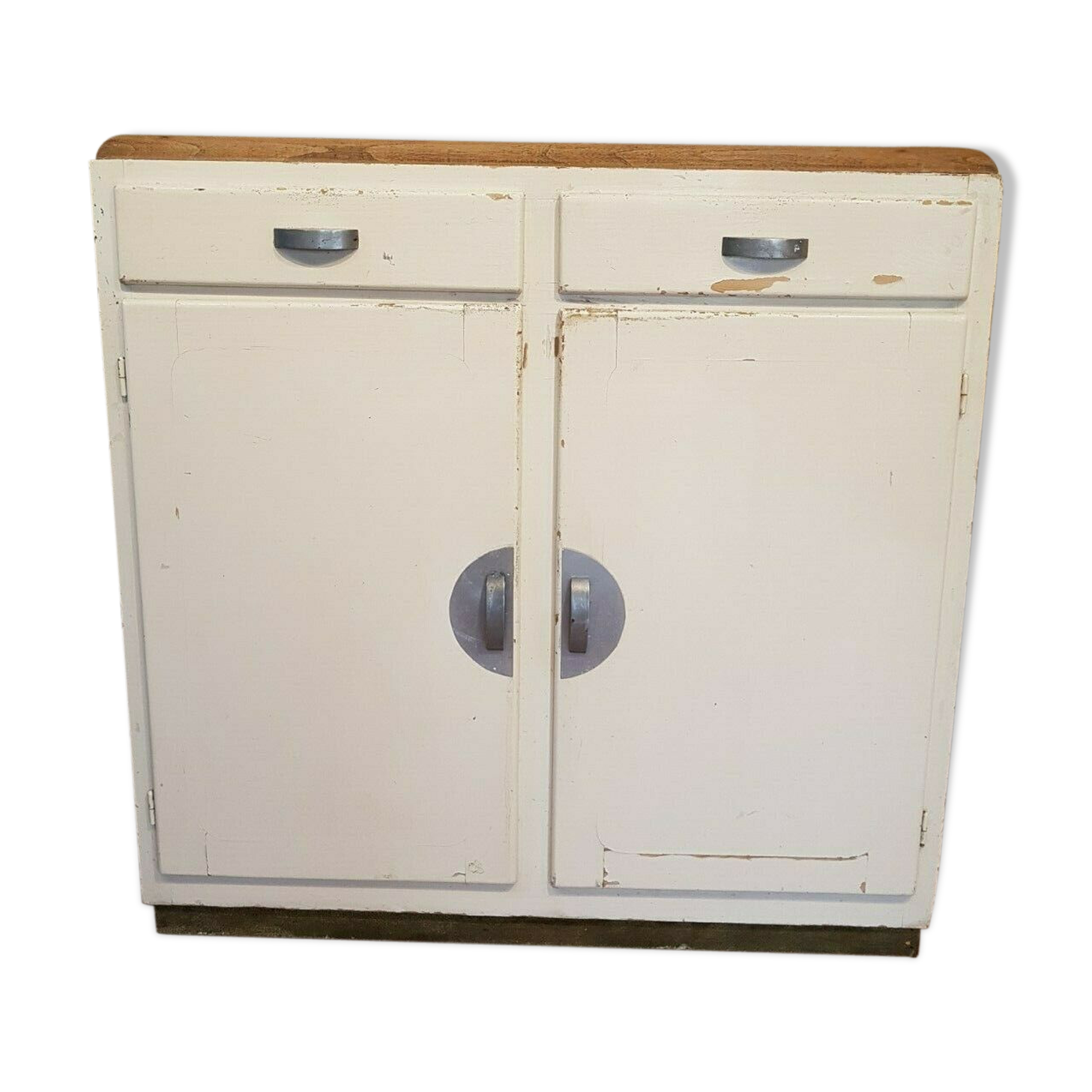 Old buffet two-door white mado