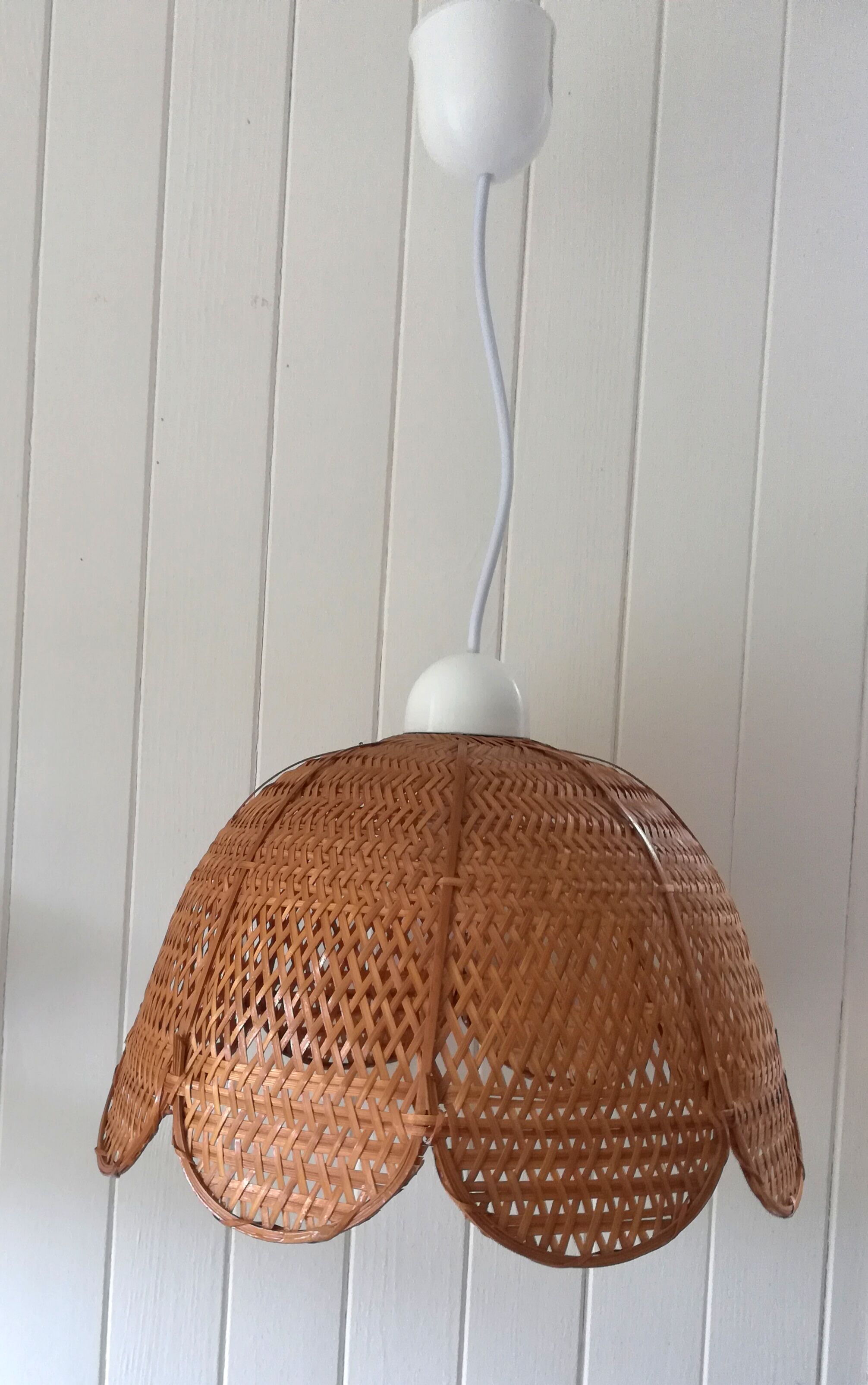 Vintage braided rattan pendant light