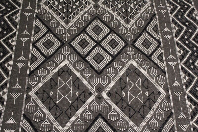 Handmade Berber wool rug 203x124cm