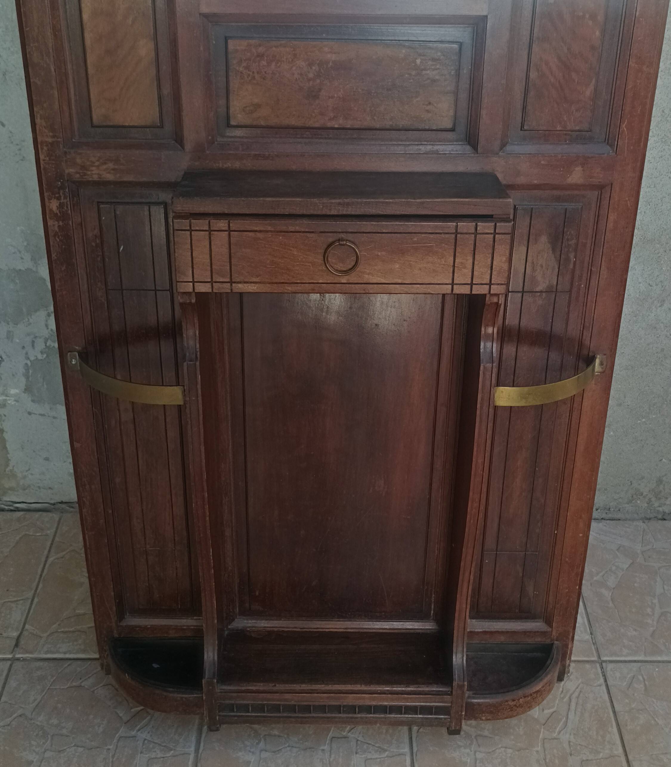 Art Deco coat rack in oak