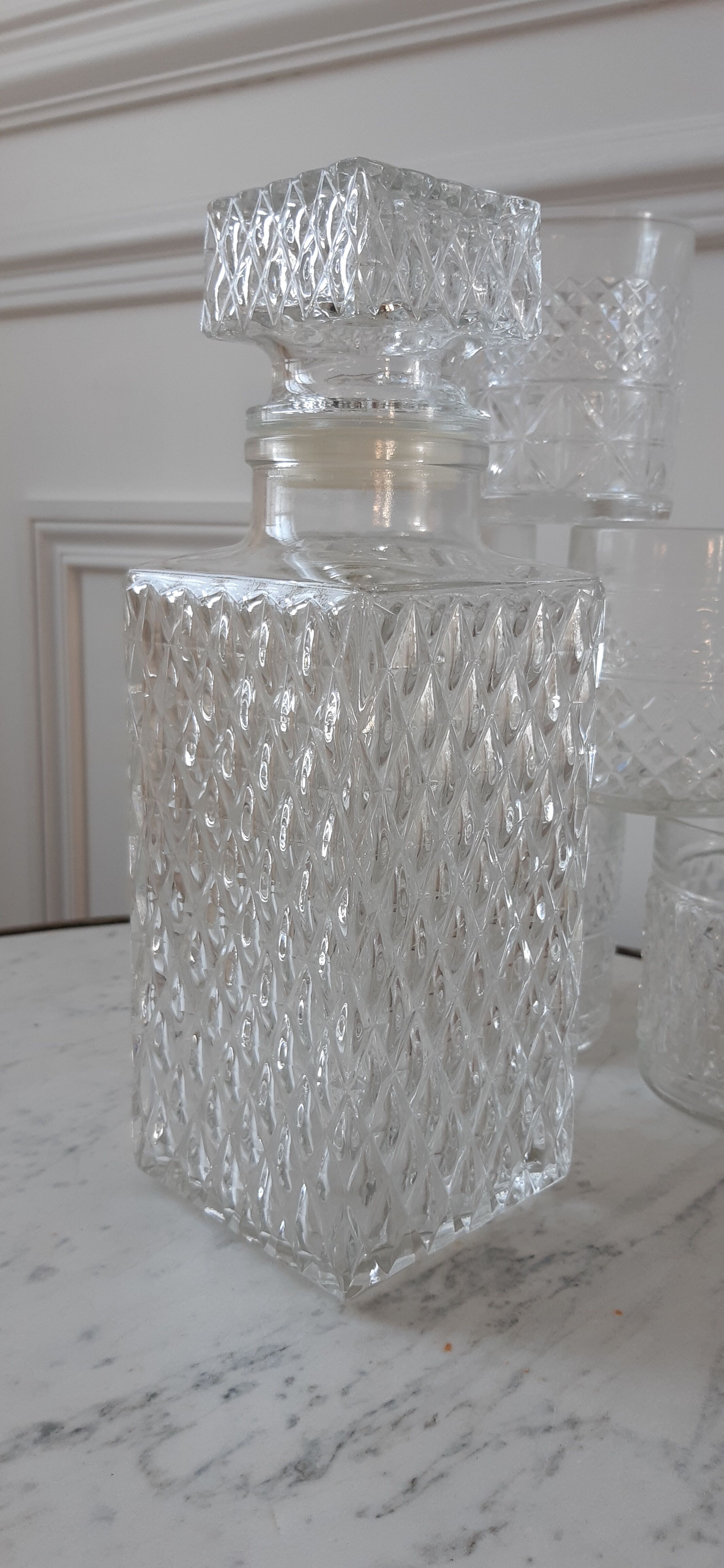 Whisky decanter and its 6 glasses 70s