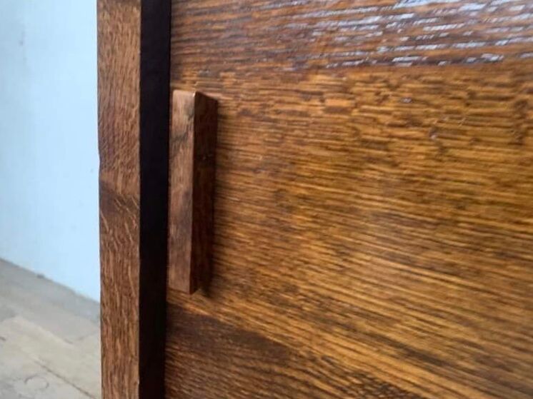 LOW FURNITURE RUSTIC SIDEBOARD MODERNIST ENFILADE HAS 2 DOORS IN CHENE - WIDTH 90 CM