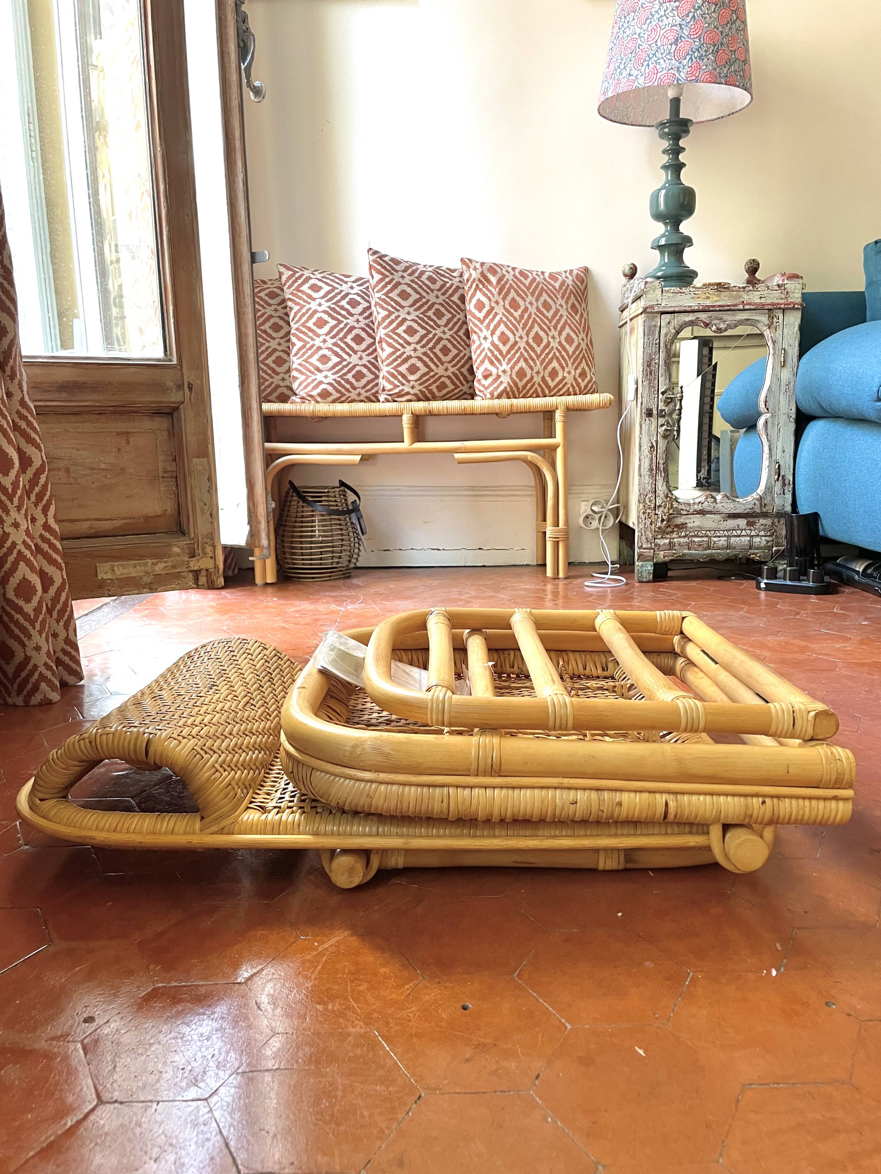 Paire de fauteuils pliables  en rotin