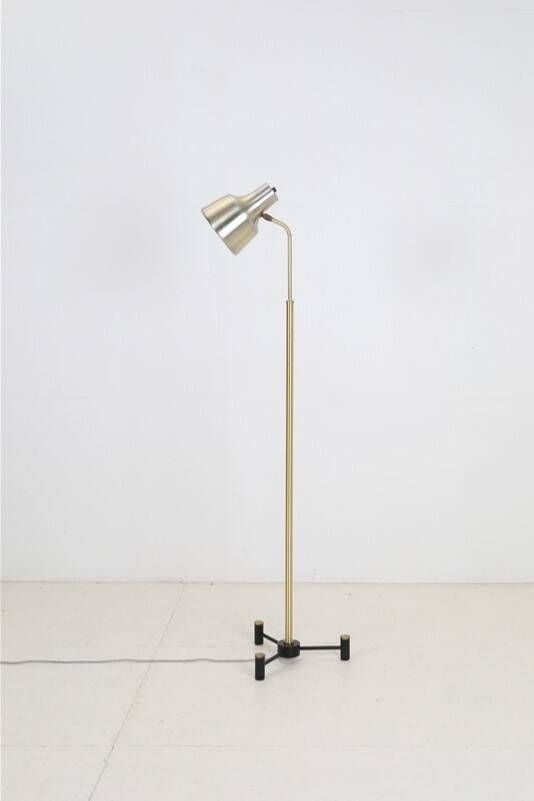 Dansa lamp / C. V. Østergaard floor lamp / reading lamp with "rocket" base / 1960s / 1970s / brass / Danish modern design