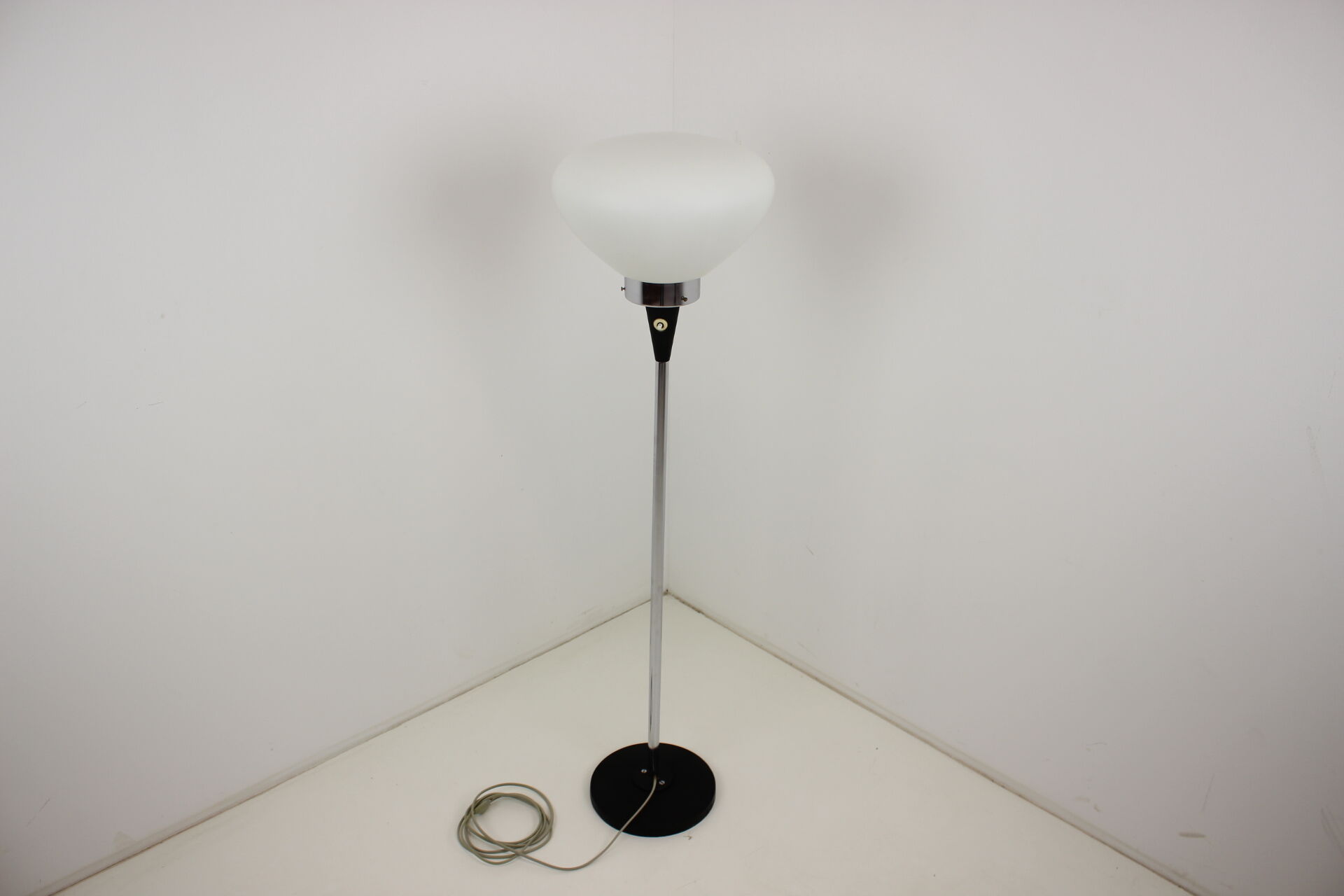 Mid-century design floor lamp/ Lidokov, 1970's