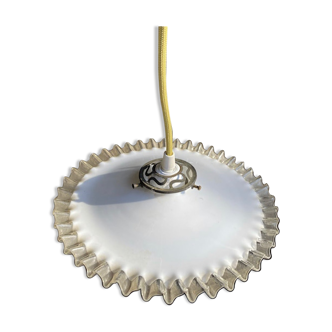 Suspension opaline