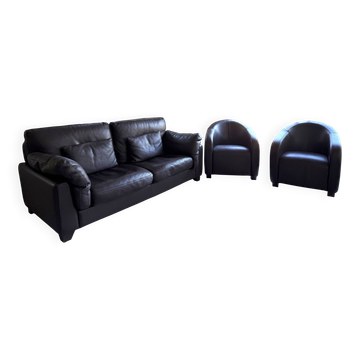 Lot 1 sofa and 2 armchairs by Steiner, model Carthage.