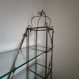 Freestanding shelf