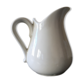 Broc in white fire porcelain with large spout