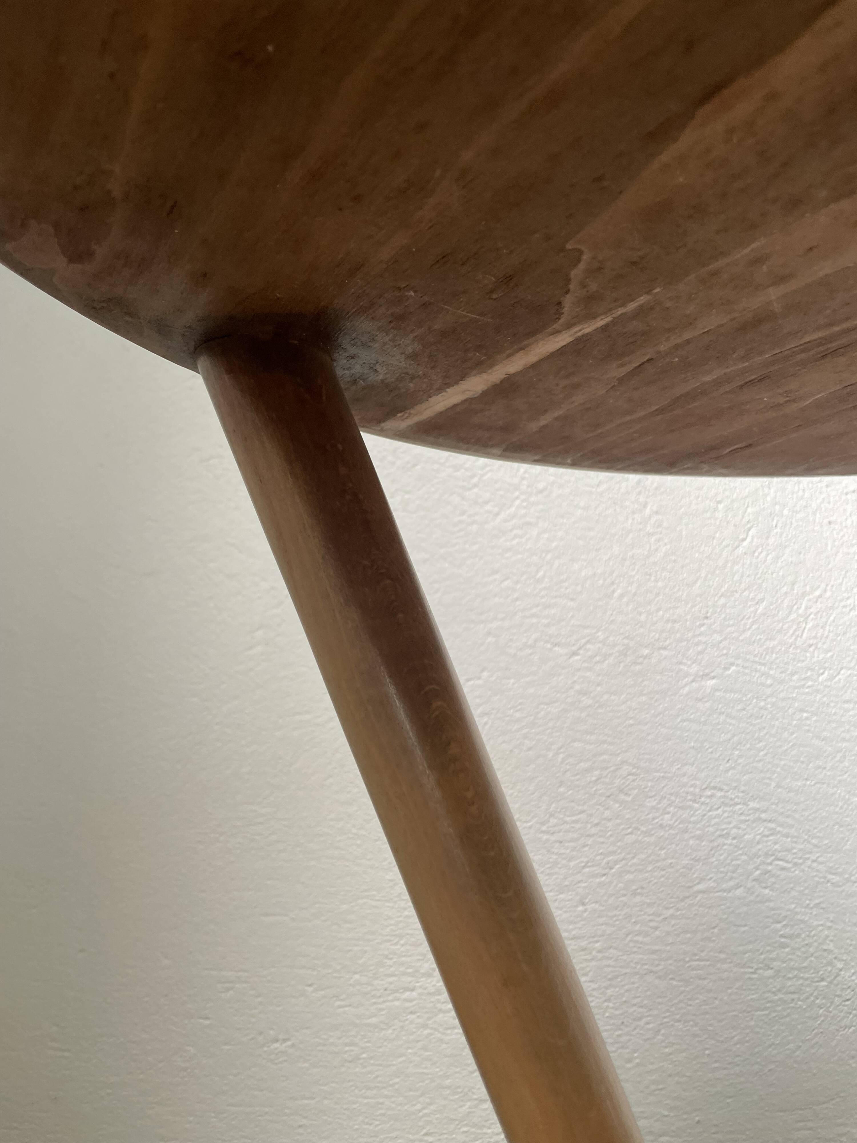 Art deco mirror pedestal table in walnut 1930