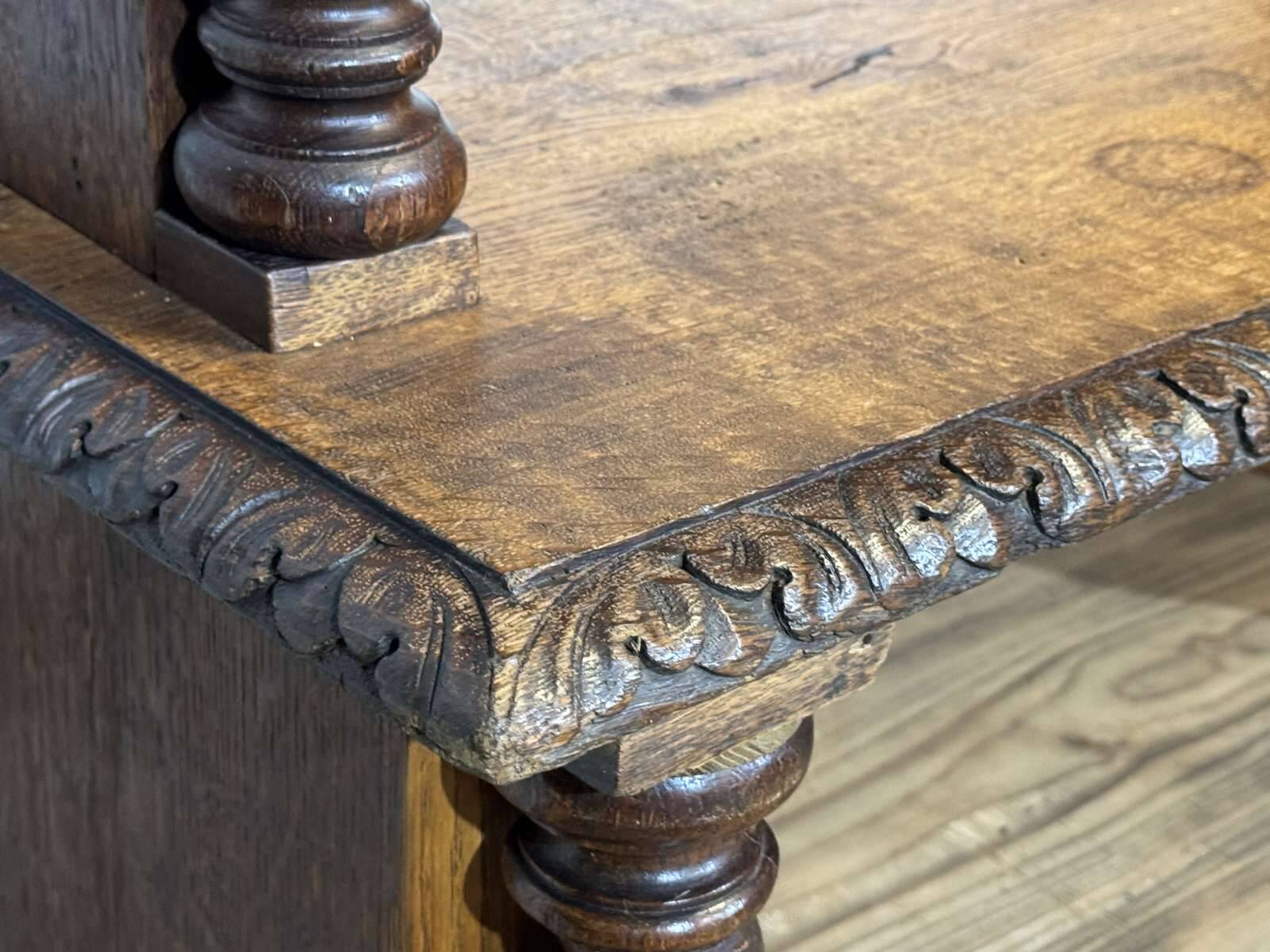 Bibliothèque de boiserie en chêne et sapin début XXème
