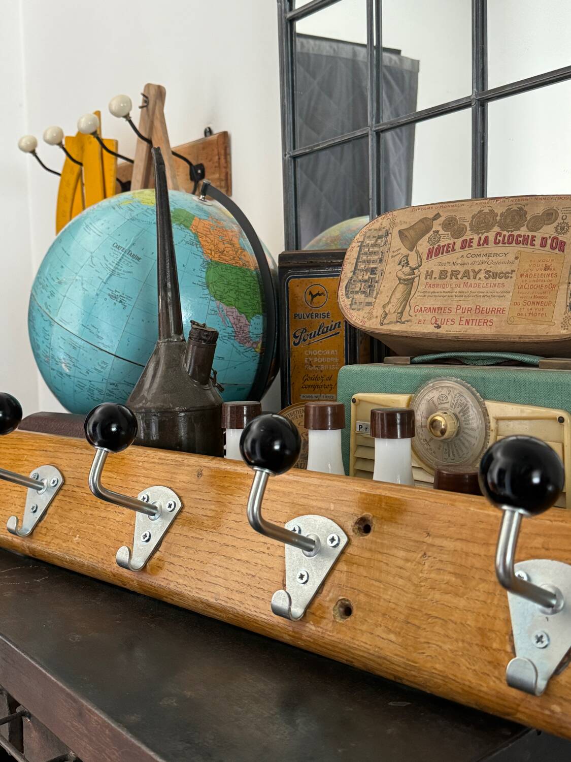 Old school coat rack 10 black ball hooks