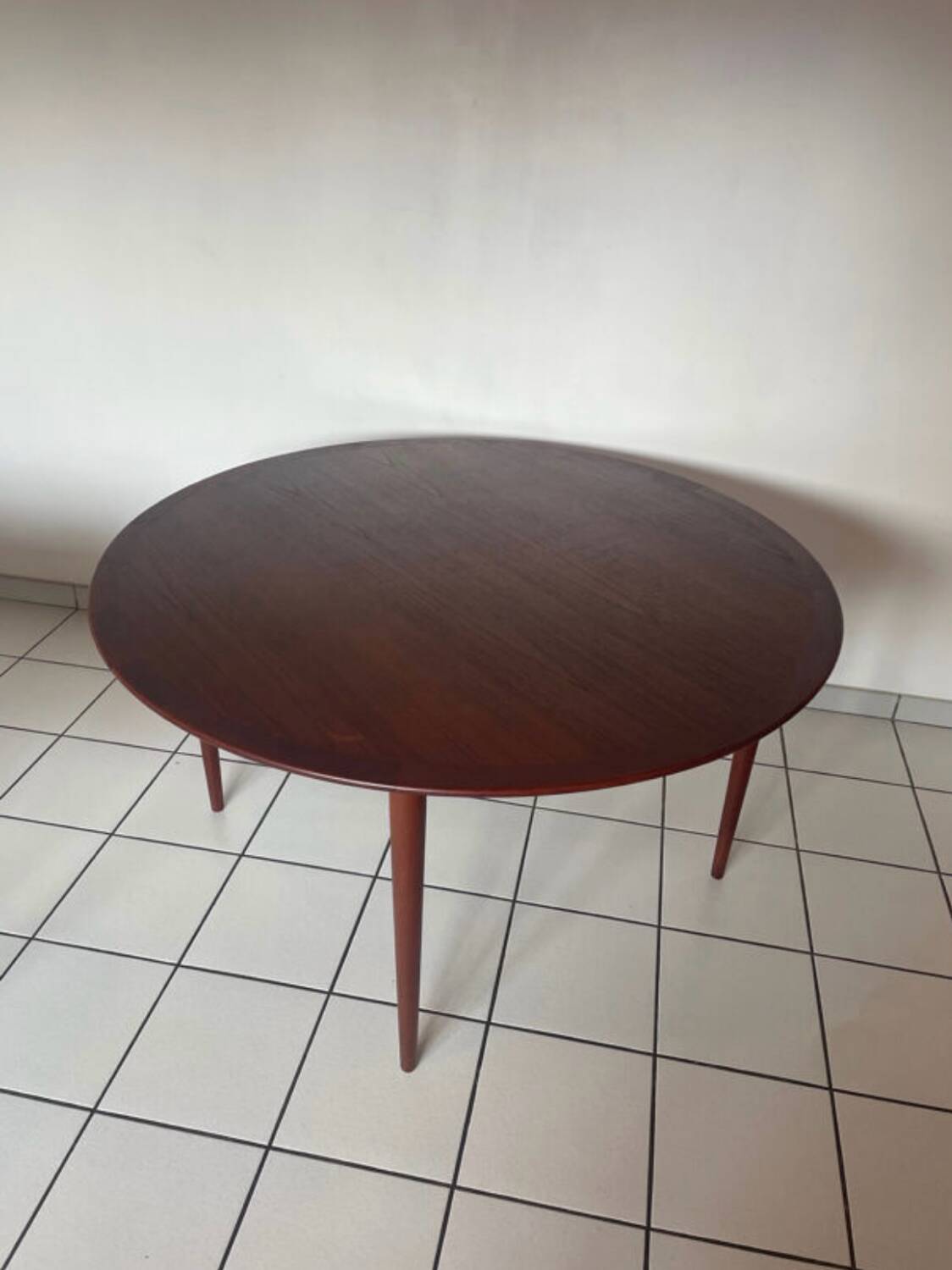 Table grete jalk by poul jeppesen