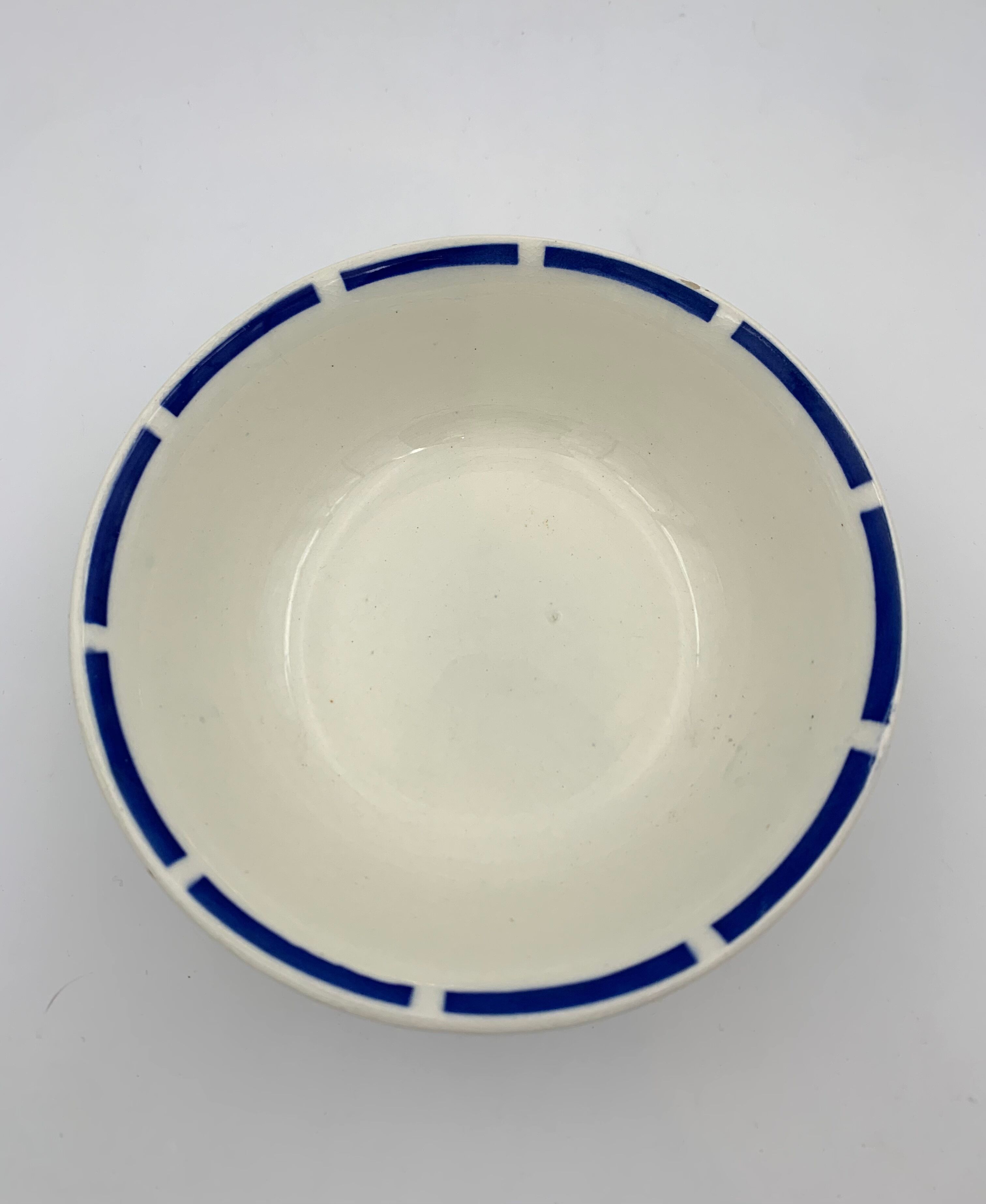 Two vintage cups in white earthenware, blue ledé 1950