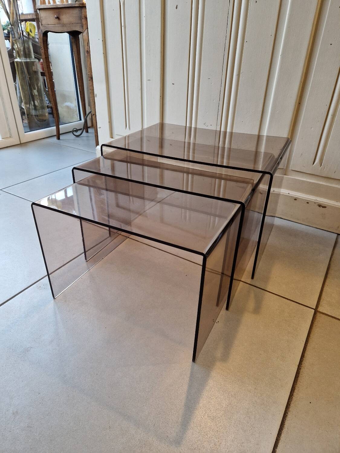 Vintage deco nesting table in smoke plexiglas 1970