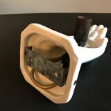 Apply hand in earthenware