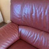 3-seater full-grain leather sofa – Classic design – Burgundy color