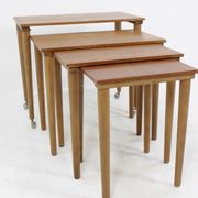 Tables gigognes mid-century en teck scandinavie