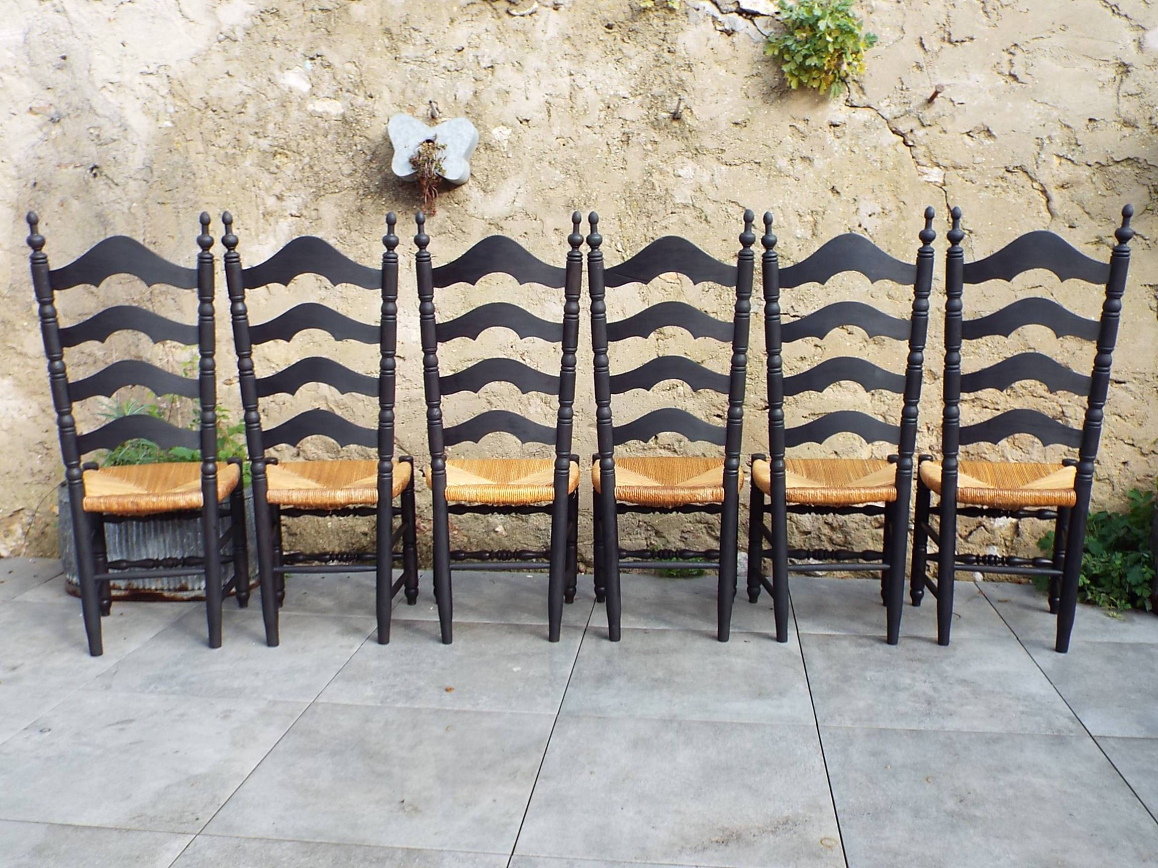 6 straw chairs with high backs