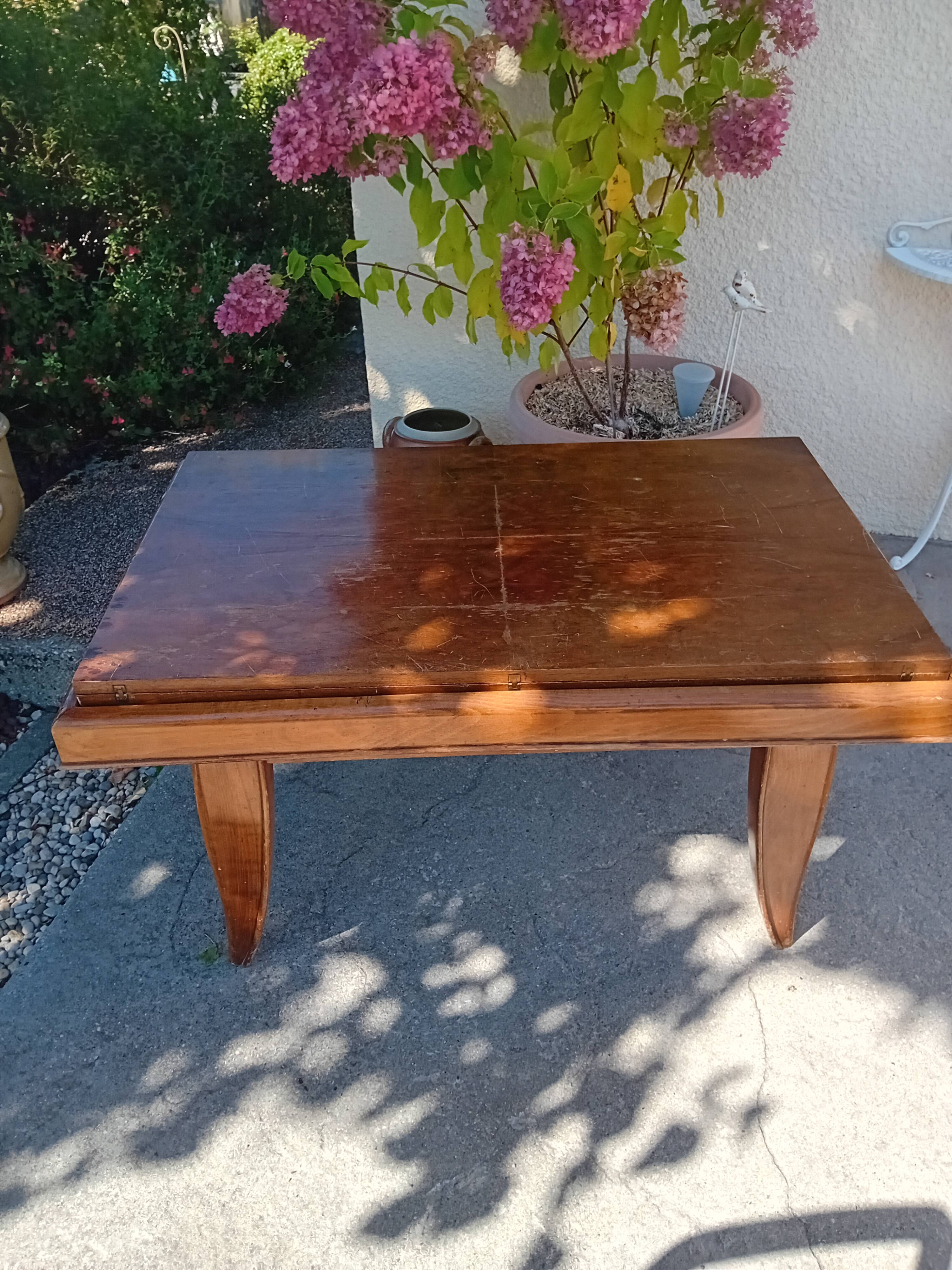 Table basse convertible en table à manger