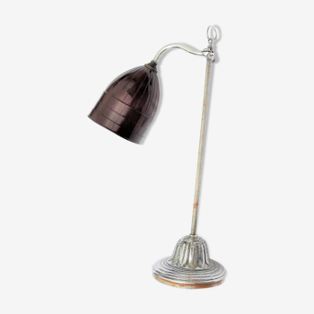 Lampe de bureau sur tige avec rare abat jour en bakelite début du 20-eme siècles