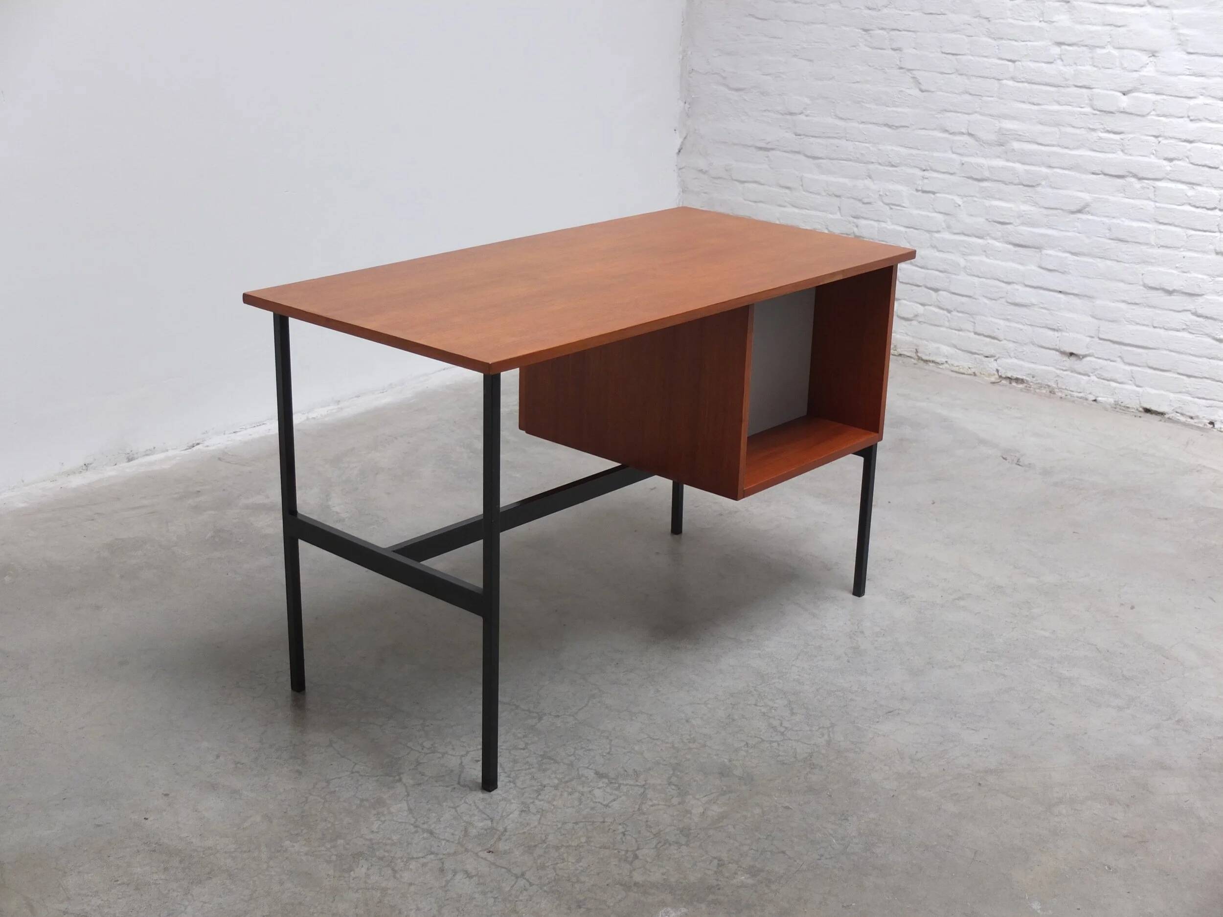 Freestanding modernist writing desk by MDK Belgium, 1960s