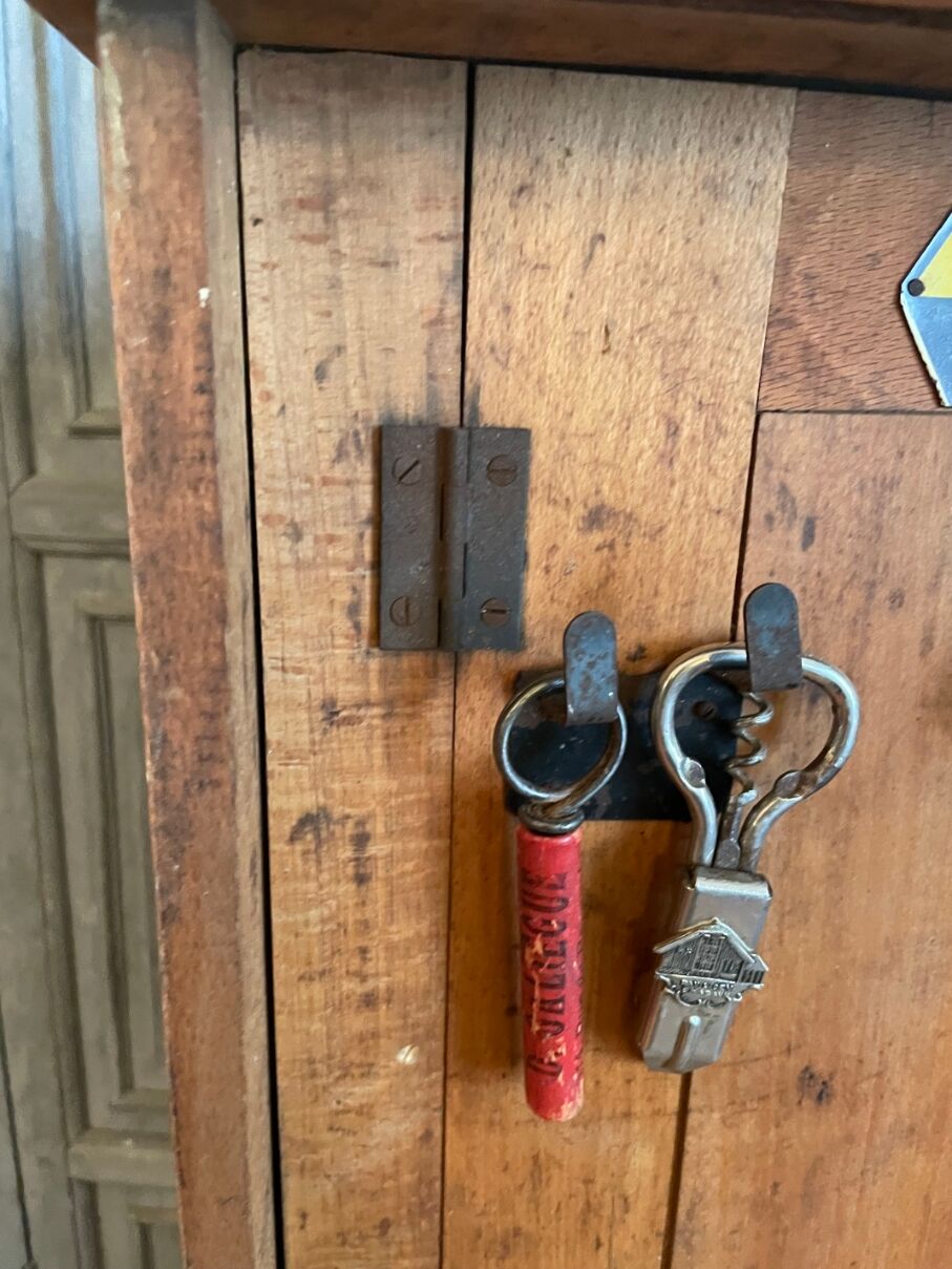 (Hang) wall cabinet tool cabinet Peugeot Fréres