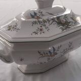 Lallier earthenware soup tureen in Moustiers