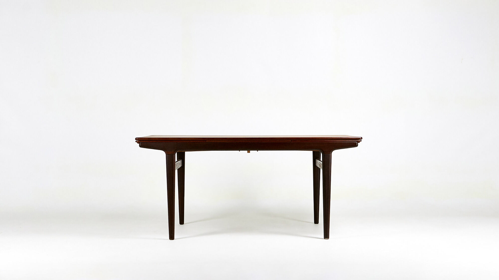 Teak dining table, Johannes Andersen for Uldum Møbelfabrik, 1960