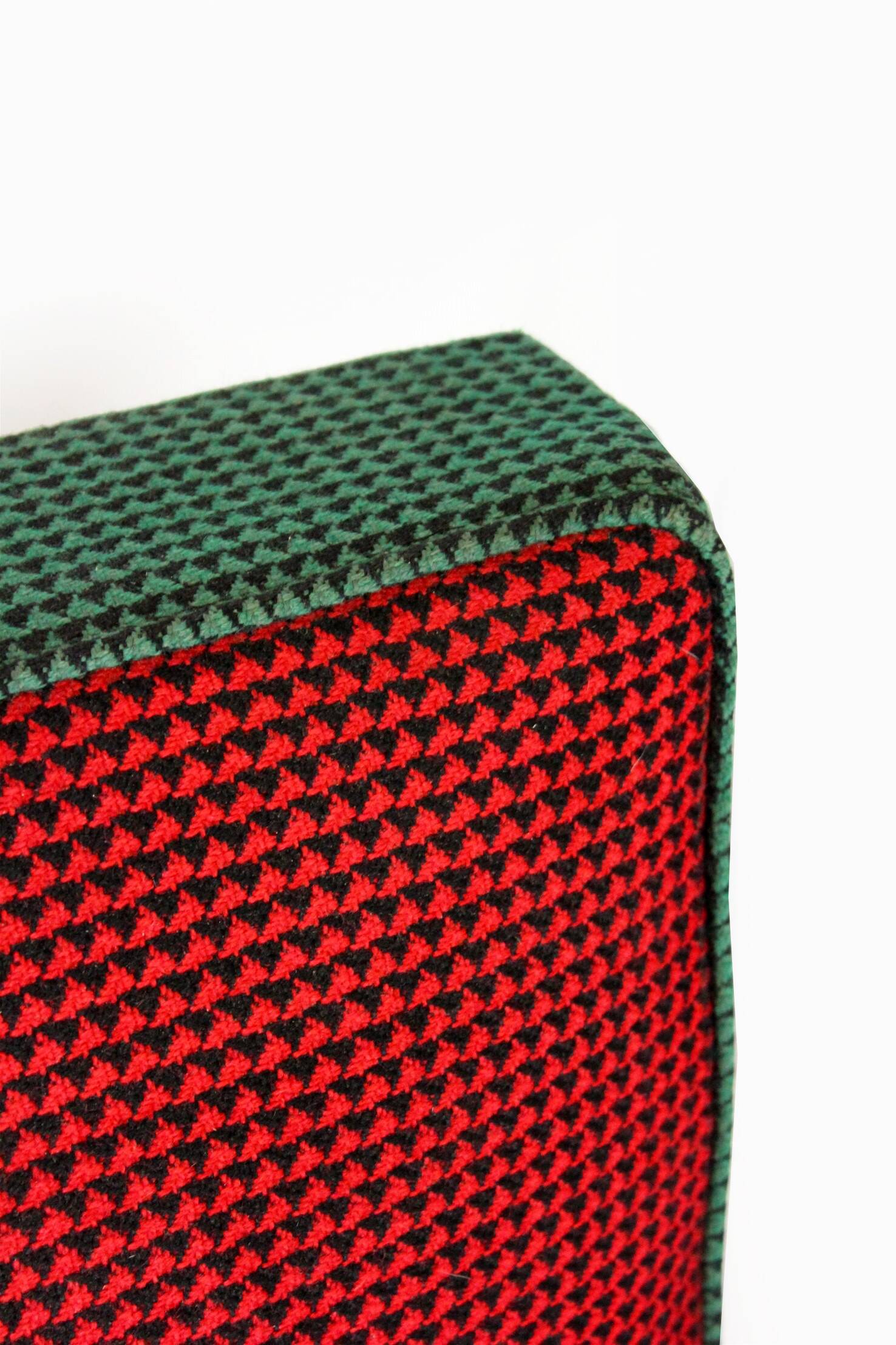 Canapé attribué à Miroslav Navratil pour Drevopodnik Brno, années 1960.