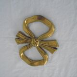 Brass knot table mat