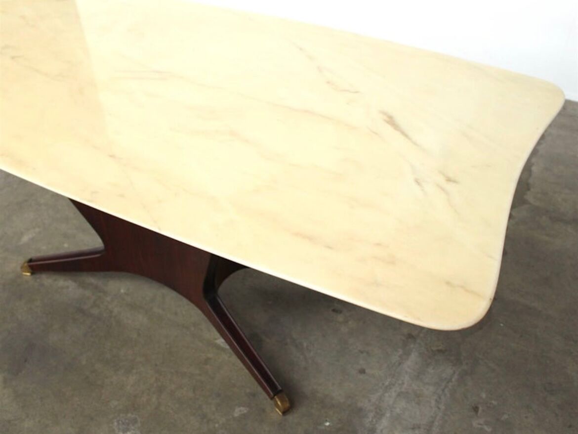 Onyx top 8 person dining table