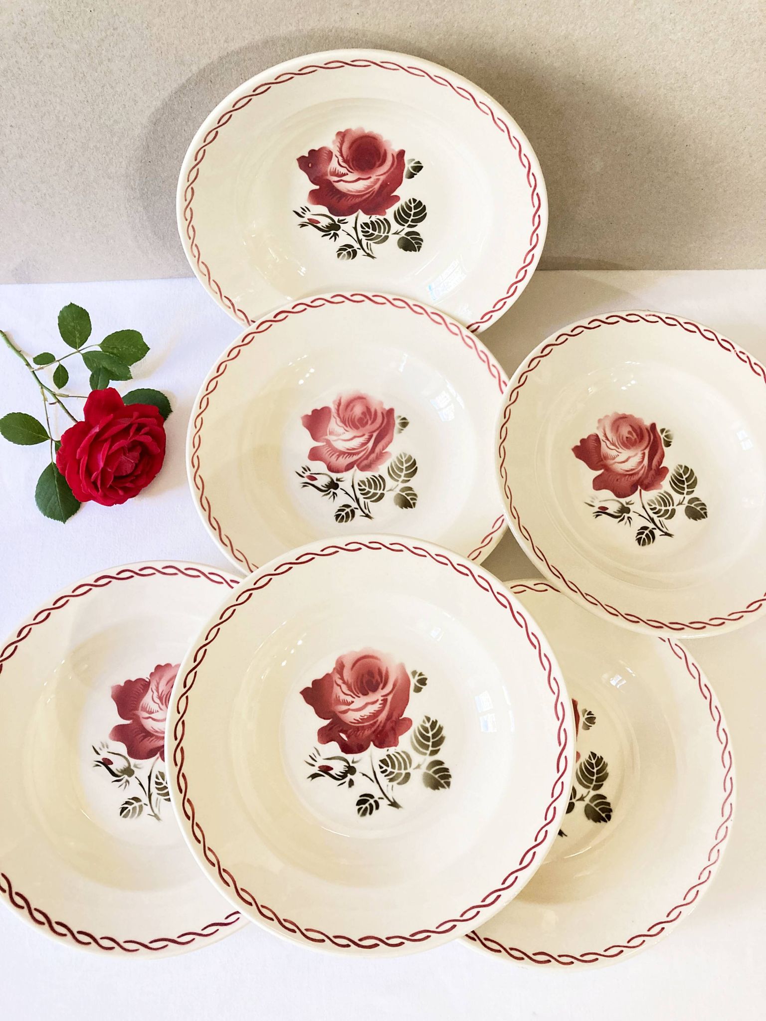 Assiettes creuses, modèle Germaine, Badonviller