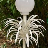 Palm lamppost by Sergio Terzani