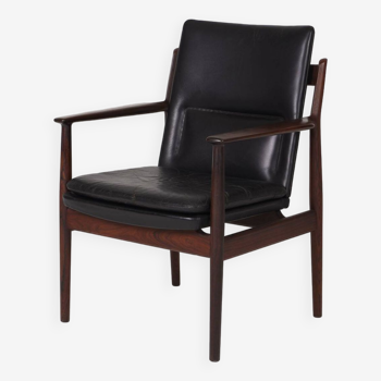 Arne Vodder armchair