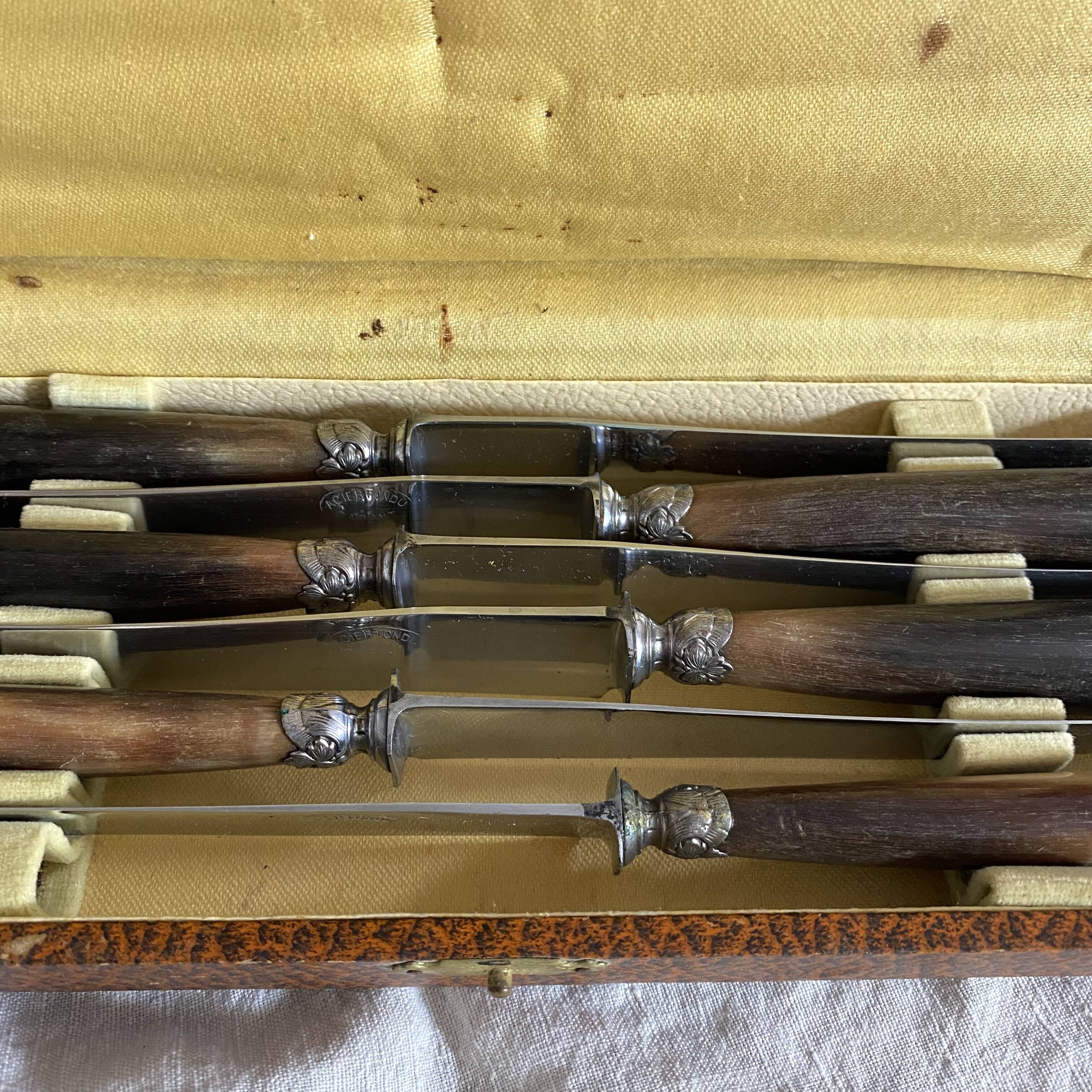 Antique horn and steel blade knives