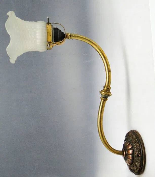 CND eclectic wall lamp