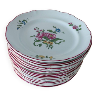 St Amand 34 piece set