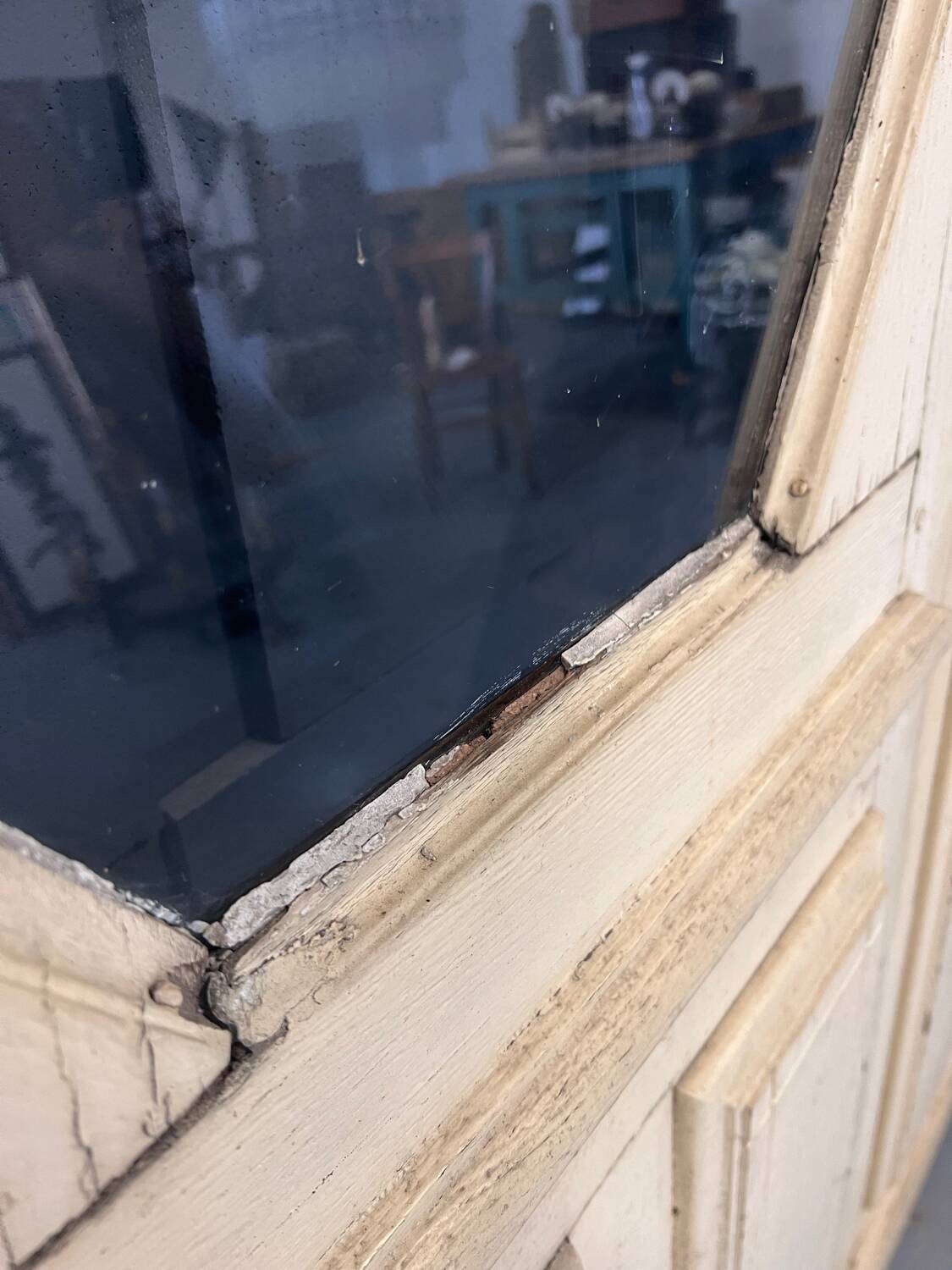 Art Deco double-leaf glass door