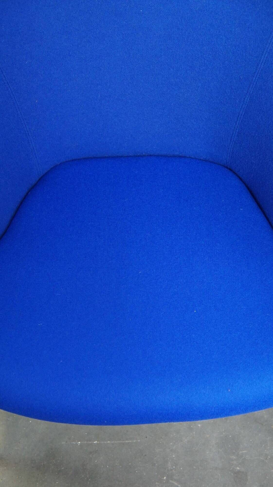 Vintage blue Walter Knoll German design lounge chair model 369 with a new seat