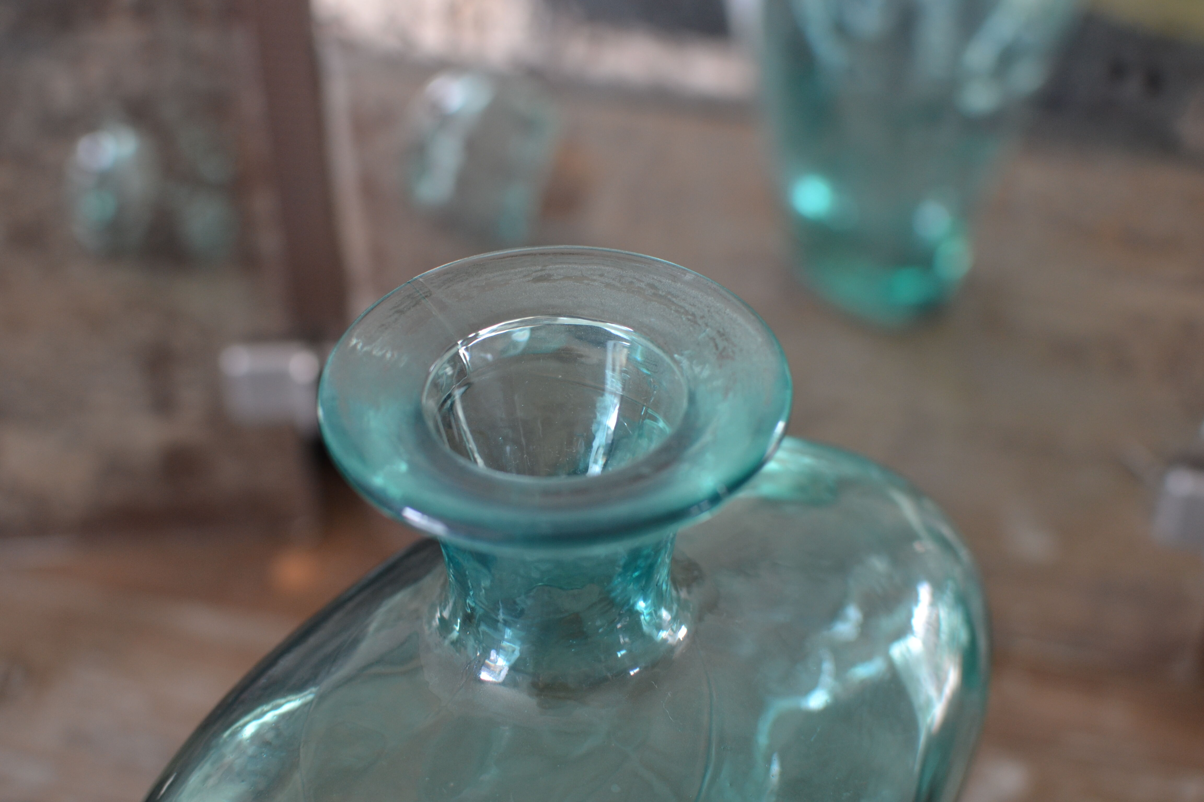 Blue bottle XXL shape perfume bottle