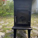Poêle ancien en fonte
