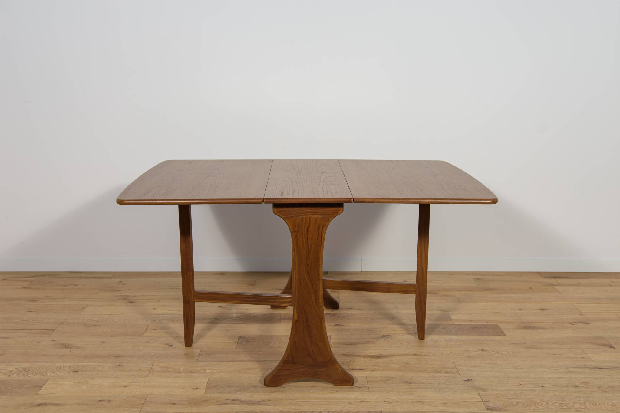 Mid-Century Teak Extendable Dining Table from G-Plan, 1960s