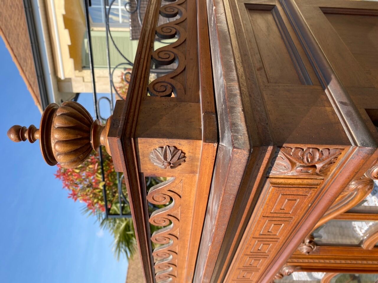 Buffet en noyer style Louis XV /Louis XVI