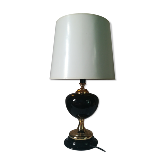 Classic chic lamp