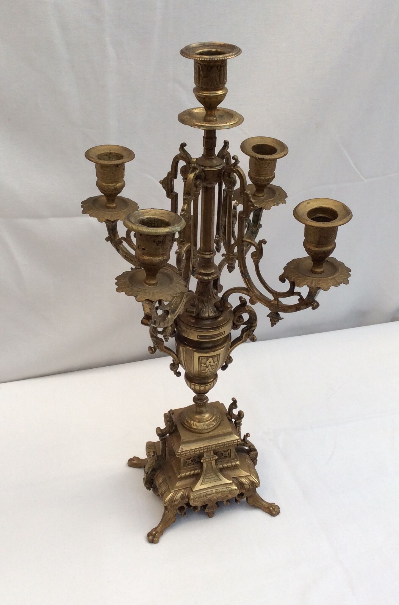 Ancient bronze candelabra 5 branches on a pedestal resting lion legs H-45cm- P-24cm