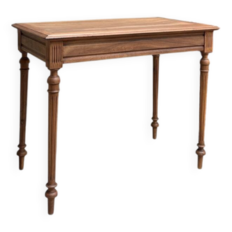 Renovated table with turned legs
