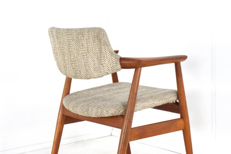 Svend Åge Eriksen for Glostrup GM11 chair